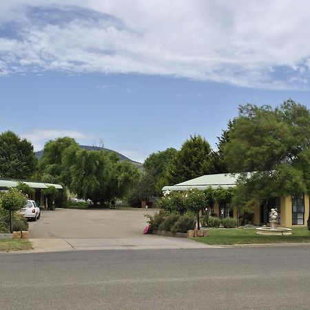 Omeo Motel Extérieur photo